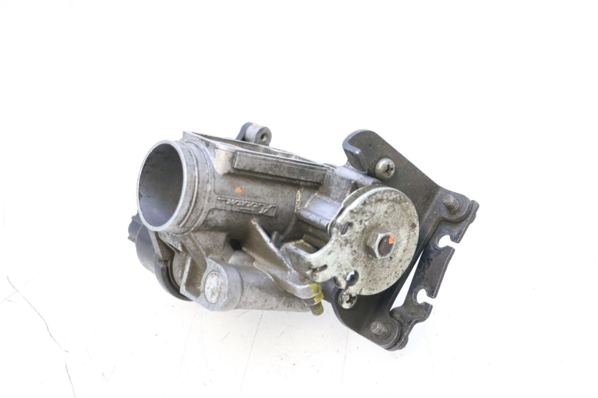 photo de WTRYSK YAMAHA X-MAX XMAX 125 (2010 - 2013) - Inny kąt widzenia