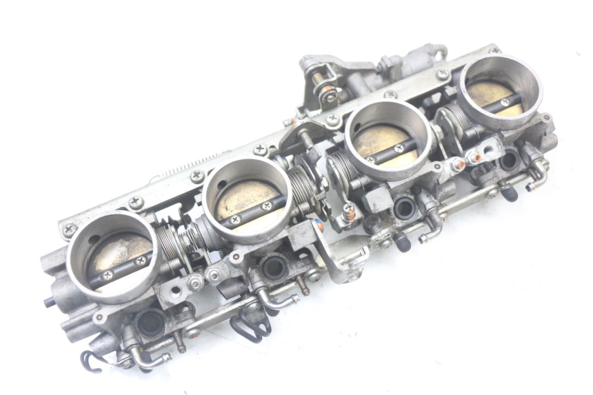 photo de WTRYSK YAMAHA FJR ABS 1300 (2006 - 2012) - Widok główny