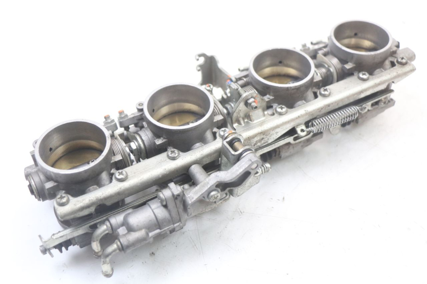 photo de WTRYSK YAMAHA FJR ABS 1300 (2006 - 2012) - Zoom stanu zużycia