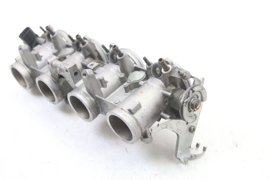 photo de WTRYSK YAMAHA XJ6 600 (2008 - 2016) - Oznaczenia i referencje