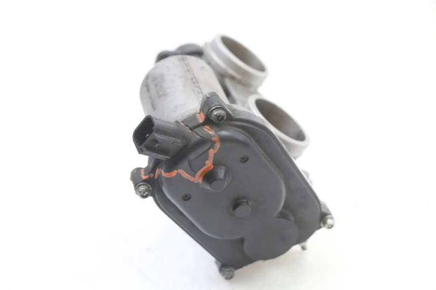 photo de WTRYSK YAMAHA YP T-MAX TMAX 530 (2017 - 2020) - Widok ogólny