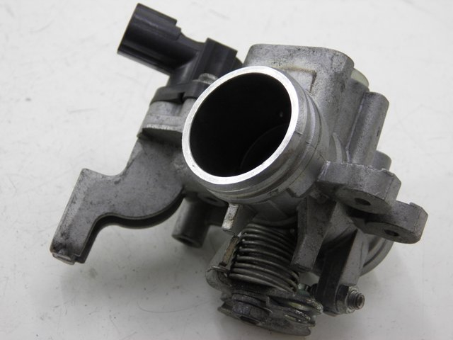 photo de WTRYSK YAMAHA YZF R 125 (2008 - 2013) - Szczegół części