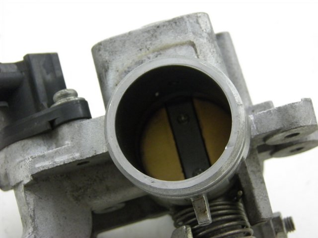 photo de WTRYSK YAMAHA YZF R 125 (2008 - 2013) - Zoom stanu zużycia