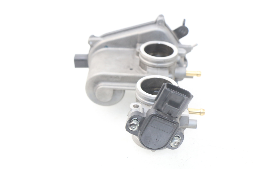 photo de WTRYSK YAMAHA YP T-MAX TMAX 530 (2017 - 2020) - Zoom stanu zużycia