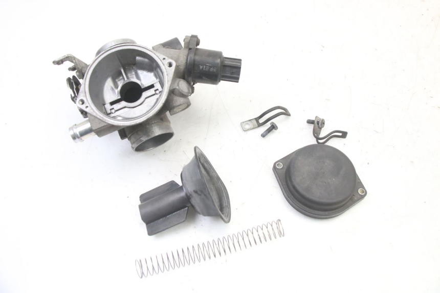 photo de WTRYSK YAMAHA YP X-MAX XMAX 400 (2014 - 2017) - Zbliżenie techniczne