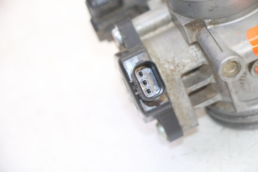 photo de WTRYSK YAMAHA YZ-F YZF 250 (2014 - 2018) - Zoom stanu zużycia