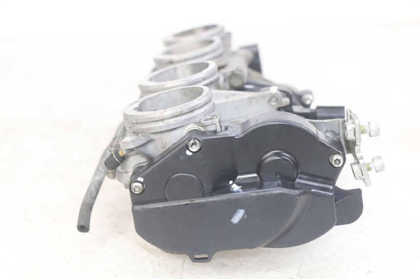 photo de WTRYSK YAMAHA YZF R1 1000 (2007 - 2008) - Kontrola wizualna