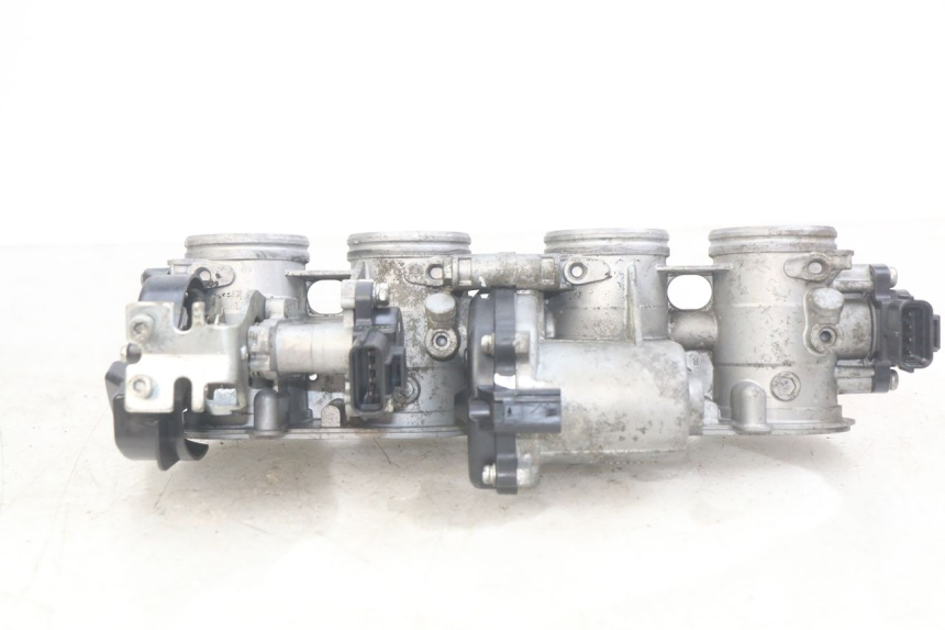 photo de WTRYSK YAMAHA YZF R1 1000 (2007 - 2008) - Część sprawdzona