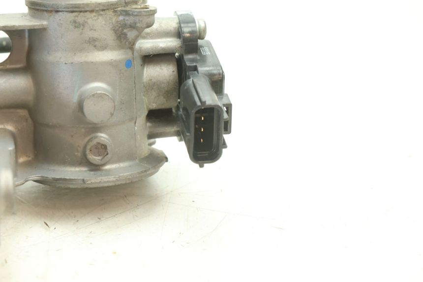 photo de WTRYSK YAMAHA YZF R6 600 (2008 - 2009) - Widok ogólny