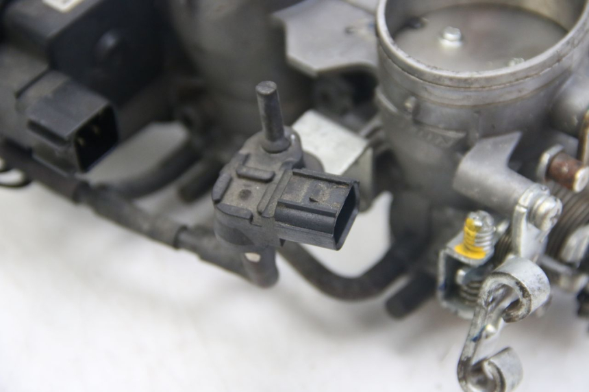 photo de WTRYSK KAWASAKI Z ABS 1000 (2014 - 2020) - Widok ogólny