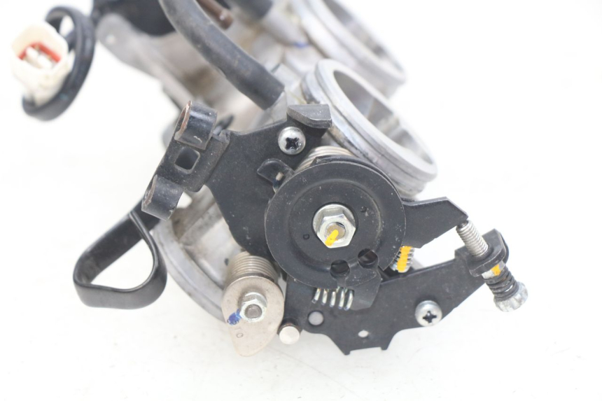 photo de WTRYSK KAWASAKI Z 650 (2016 - 2019) - Część sprawdzona