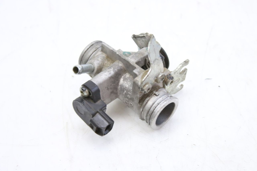 photo de WTRYSK PIAGGIO ZIP 4T 50 (2018 - 2020) - Widok główny