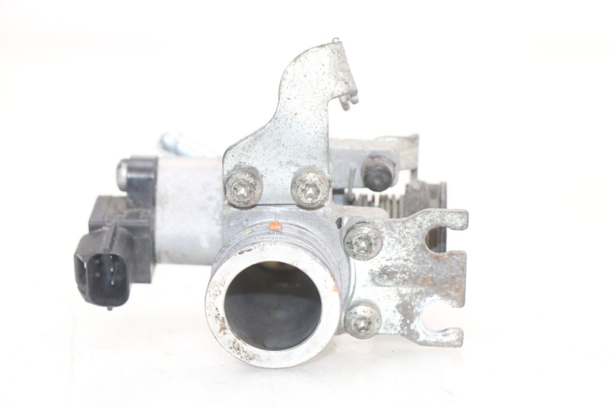 photo de WTRYSK PIAGGIO ZIP 4T 50 (2018 - 2020) - Zbliżenie techniczne