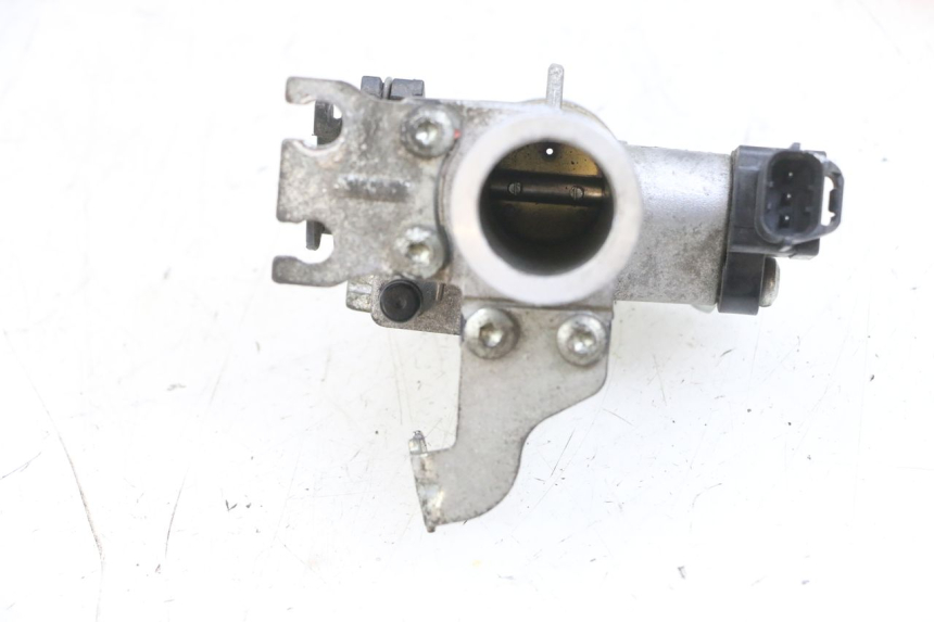 photo de WTRYSK PIAGGIO ZIP 4T 50 (2018 - 2020) - Inny kąt widzenia