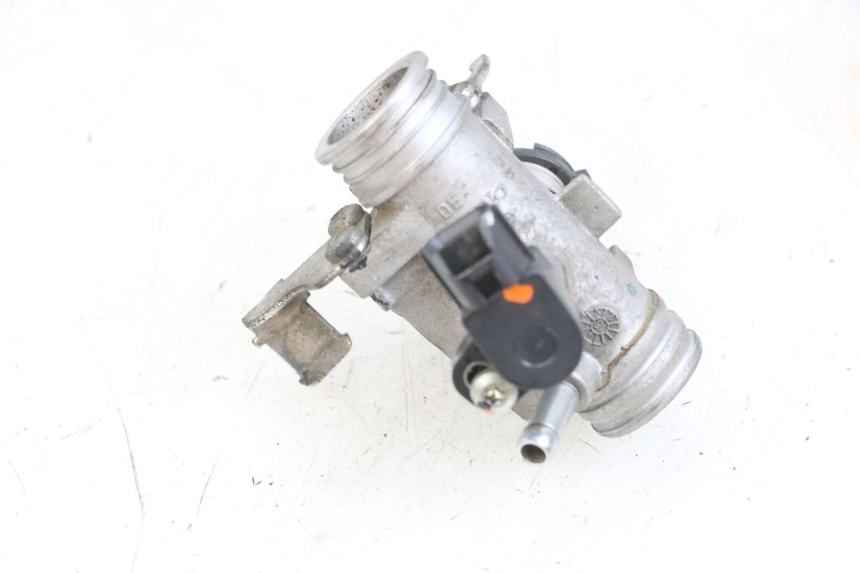 photo de WTRYSK PIAGGIO ZIP 4T 50 (2018 - 2020) - Widok ogólny