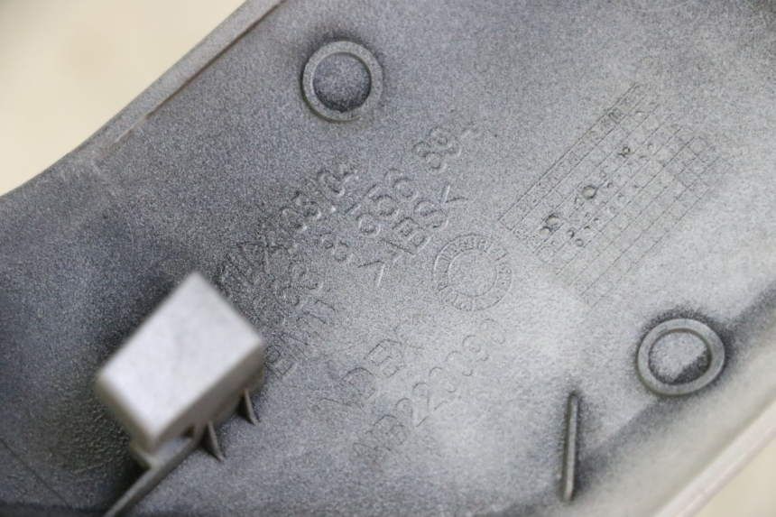 photo de WNĘTRZE GŁÓWKI WIDEŁEK PRAWEJ BMW G310 R 310 (2016 - 2020) - Szczegół części