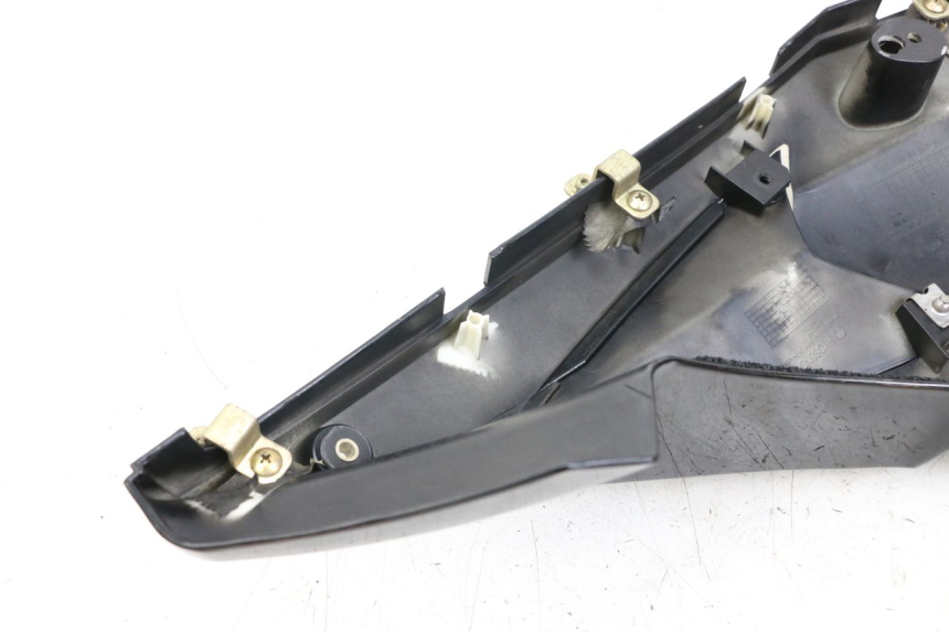 photo de WNĘTRZE GŁÓWKI WIDEŁEK PRAWEJ HYOSUNG GTR 125 (2006 - 2008) - Widok ogólny