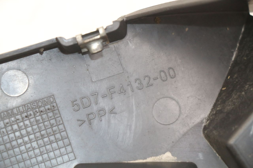 photo de WNĘTRZE GŁÓWKI WIDEŁEK PRAWEJ YAMAHA MT ABS 125 (2014 - 2018) - Szczegół części