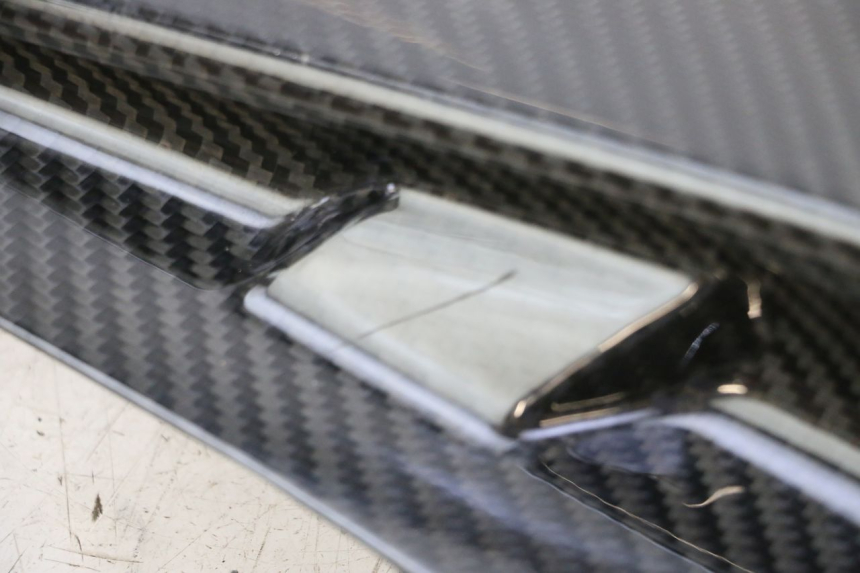 photo de WNĘTRZE GŁÓWKI WIDEŁEK PRAWEJ BMW S RR ABS S1000RR 1000 (2015 - 2018) - Szczegół części