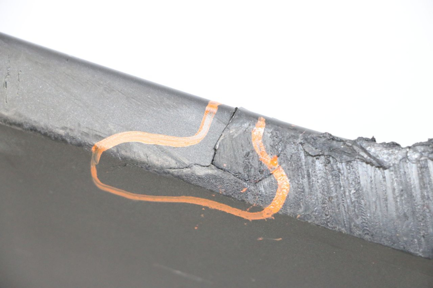 photo de WNĘTRZE GŁÓWKI WIDEŁEK PRAWEJ YAMAHA XMAX X-MAX 125 (2021 - 2025) - Widok z bliska