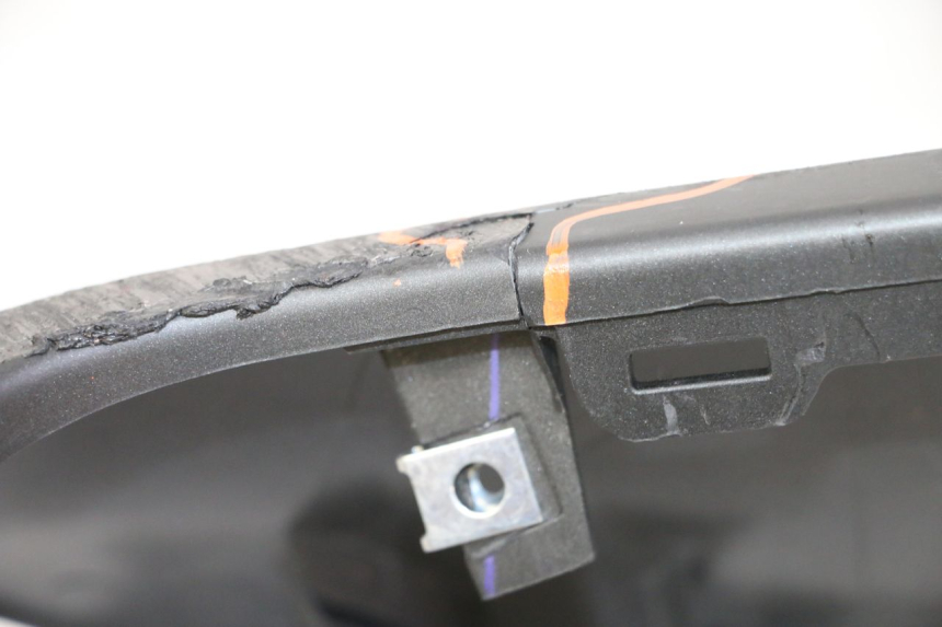 photo de WNĘTRZE GŁÓWKI WIDEŁEK PRAWEJ YAMAHA XMAX X-MAX 125 (2021 - 2025) - Zoom stanu zużycia