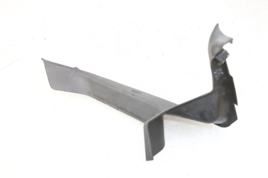 photo de WNĘTRZE GŁÓWKI LEWEJ WIDEŁKI HONDA CBF 125 (2009 - 2015) - Zbliżenie techniczne