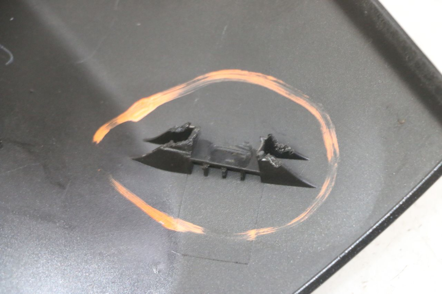 photo de WNĘTRZE GŁÓWKI LEWEJ WIDEŁKI HONDA NTV DEAUVILLE ABS 700 (2007 - 2016) - Widok ogólny