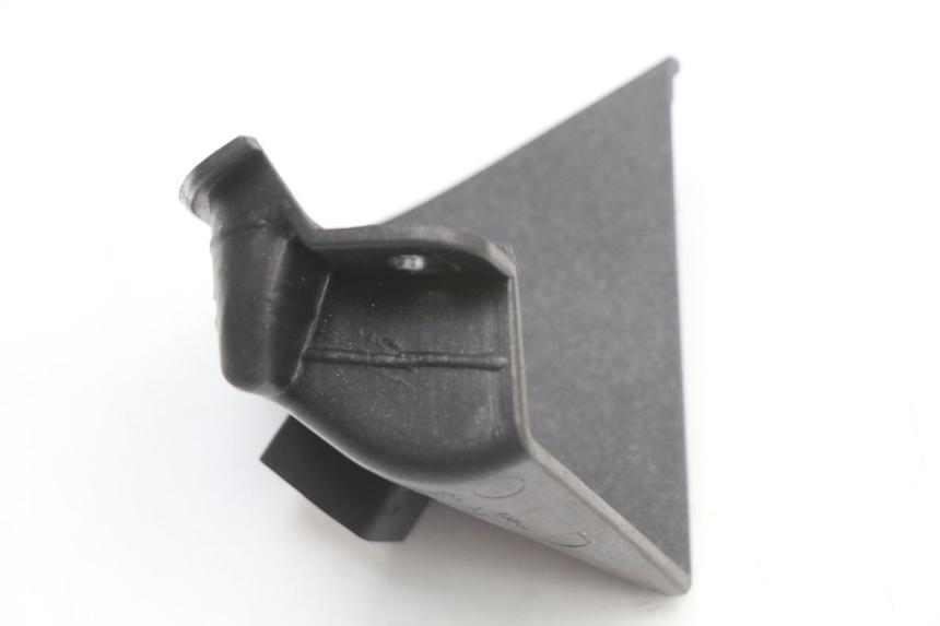 photo de WNĘTRZE GŁÓWKI LEWEJ WIDEŁKI PIAGGIO X10 125 (2012 - 2017) - Zbliżenie techniczne