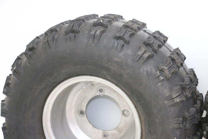 photo de OBRĘCZ TYLNA I OPONA ANGELL ENFANT 1 - Zbliżenie komponentów