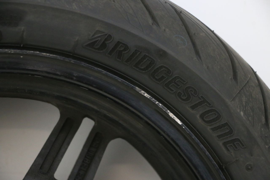 photo de OBRĘCZ TYLNA I OPONA SUZUKI BURGMAN 650 (2013 - 2020) - Kontrola wizualna