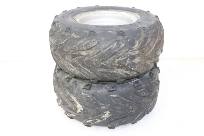 photo de OBRĘCZ TYLNA I OPONA SPEEDY DELUXE 125 - Szczegół części