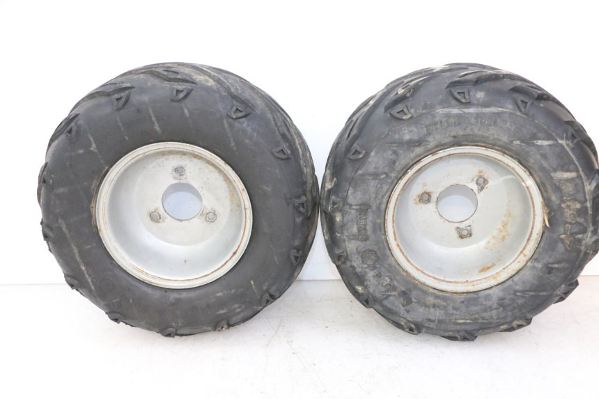 photo de OBRĘCZ TYLNA I OPONA SPEEDY DELUXE 125 - Widok ogólny