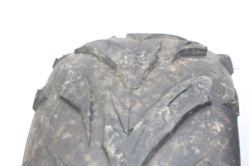 photo de OBRĘCZ TYLNA I OPONA SPEEDY DELUXE 125 - Punkty mocowania