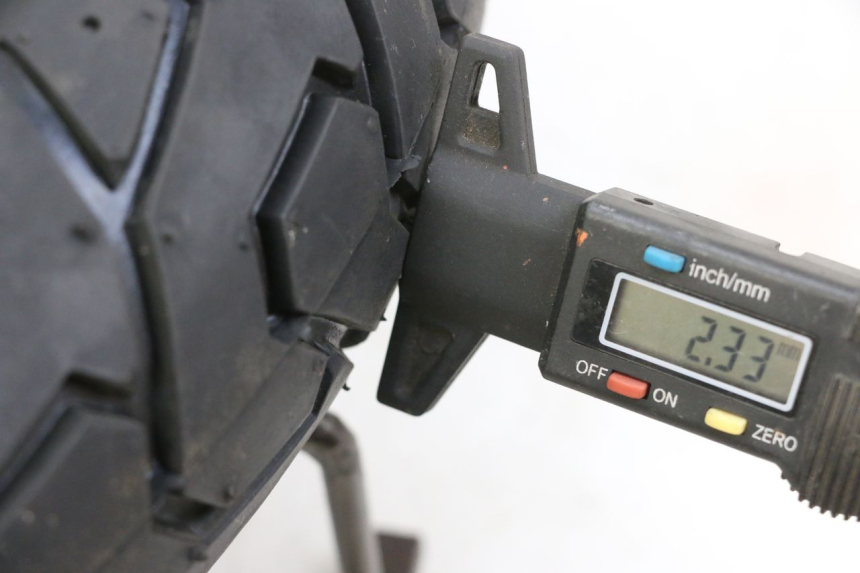 photo de OBRĘCZ TYLNA I OPONA LONGJIA DIGITA 4T 50 (2019 - 2022) - Szczegół części