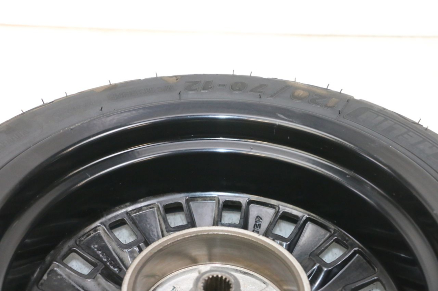 photo de OBRĘCZ TYLNA I OPONA PEUGEOT DJANGO 4T 50 (2014 - 2019) - Widok ogólny