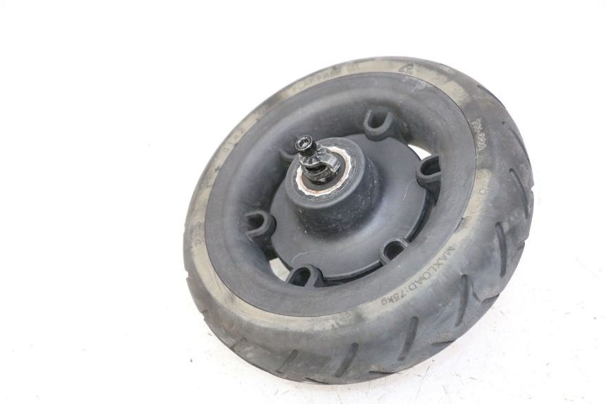 photo de OBRĘCZ TYLNA I OPONA SEGWAY NINEBOT E2 1 - Inny kąt widzenia