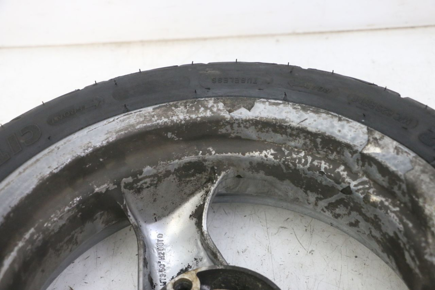 photo de OBRĘCZ TYLNA I OPONA PEUGEOT ELYSTAR 125 (2002 - 2007) - Szczegóły charakterystyczne