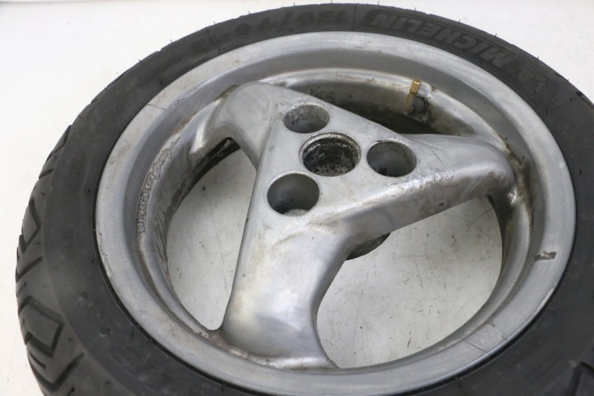 photo de OBRĘCZ TYLNA I OPONA PEUGEOT ELYSTAR 125 (2002 - 2007) - Inny kąt widzenia