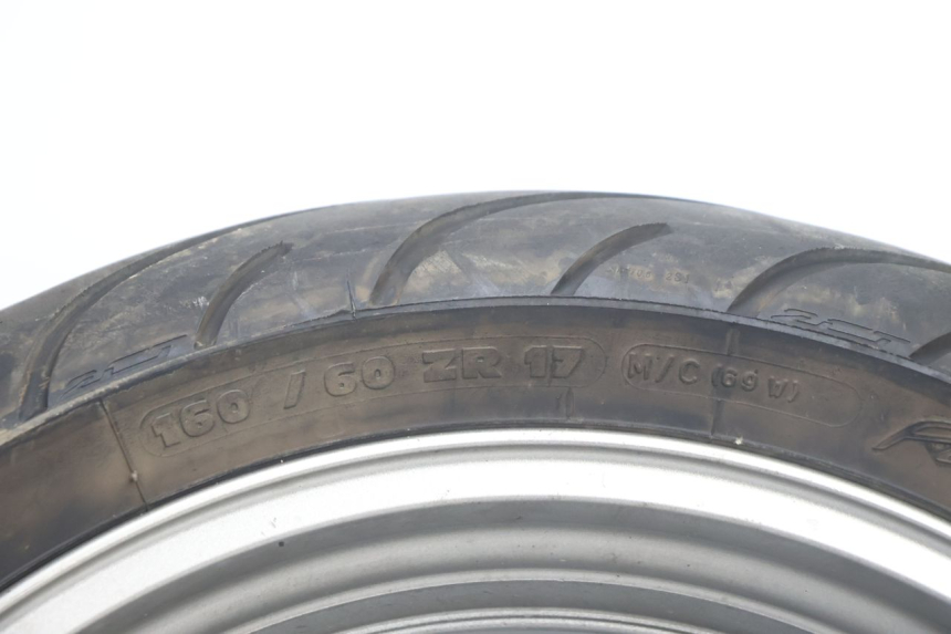 photo de OBRĘCZ TYLNA I OPONA KAWASAKI ER-6 ER6 N 650 (2005 - 2009) - Zbliżenie komponentów