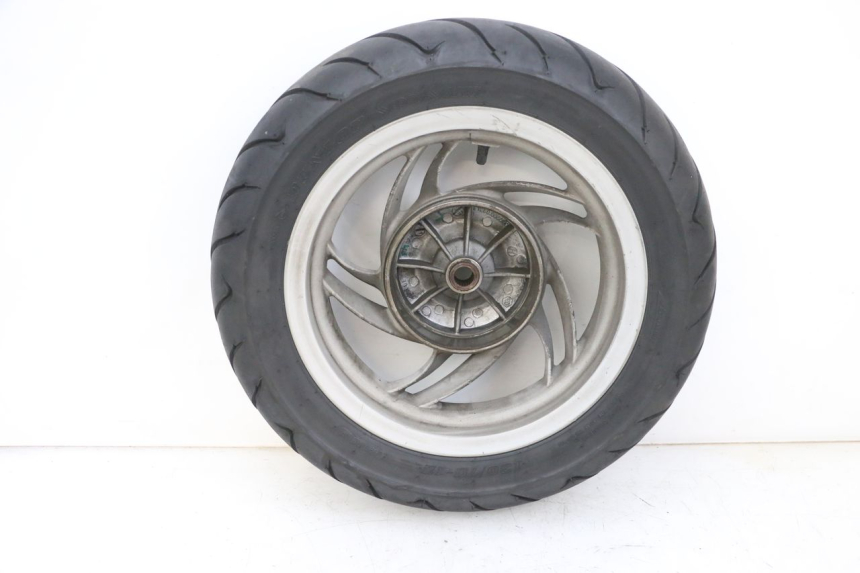 photo de OBRĘCZ TYLNA I OPONA PIAGGIO FLY 4T 50 (2013 - 2017) - Oznaczenia i referencje