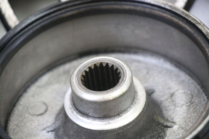 photo de OBRĘCZ TYLNA I OPONA VENESI FLY RETRO 4T 50 (2020 - 2025) - Stan powierzchni