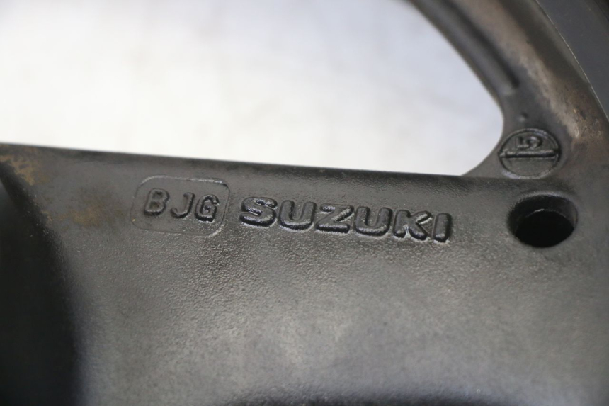 photo de OBRĘCZ TYLNA I OPONA SUZUKI GS GSE 500 (2001 - 2003) - Widok profilu