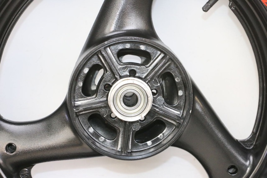 photo de OBRĘCZ TYLNA I OPONA SUZUKI GSF N BANDIT 600 (1996 - 1999) - Kontrola wizualna