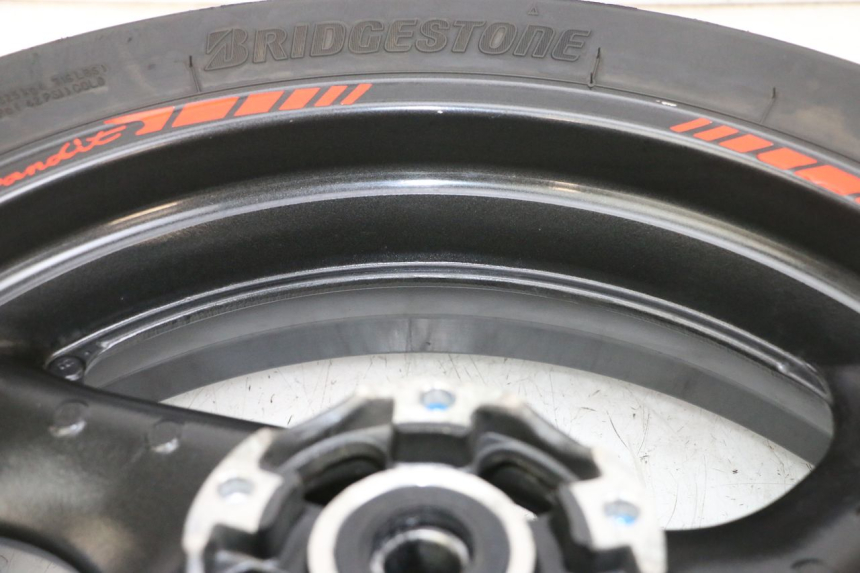 photo de OBRĘCZ TYLNA I OPONA SUZUKI GSF N BANDIT 600 (1996 - 1999) - Część sprawdzona