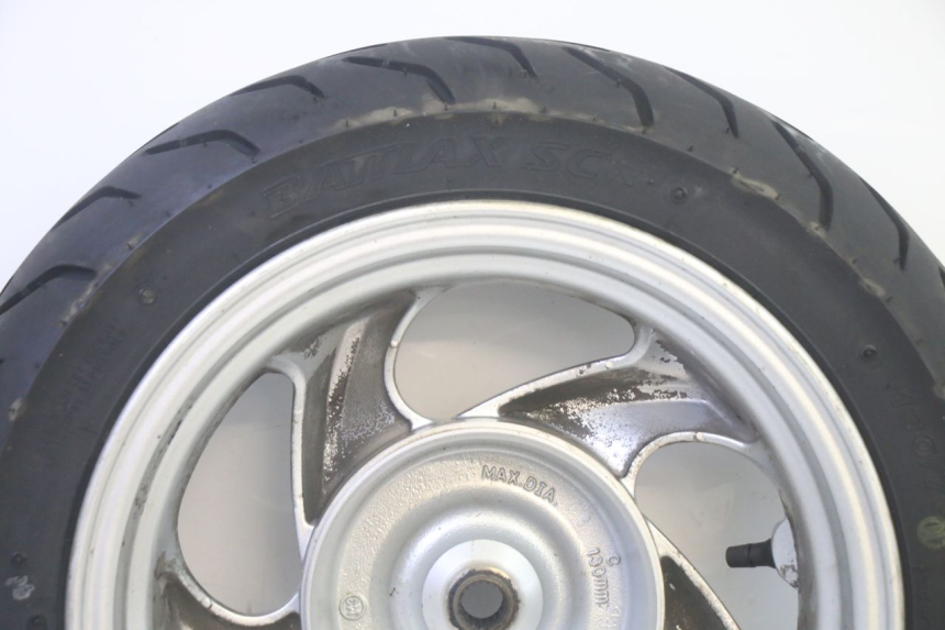 photo de OBRĘCZ TYLNA I OPONA SYM GTS EVO 125 (2009 - 2013) - Szczegóły charakterystyczne