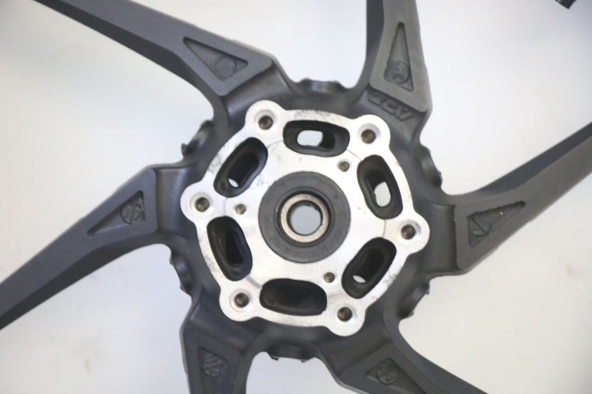 photo de OBRĘCZ TYLNA I OPONA KIDEN KD125-G 125 (2018 - 2022) - Oznaczenia i referencje