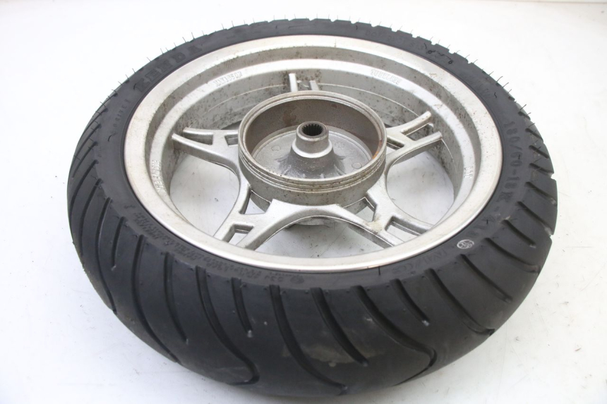 photo de OBRĘCZ TYLNA I OPONA LONGJIA SHARPY 125 (2020 - 2024) - Punkty mocowania