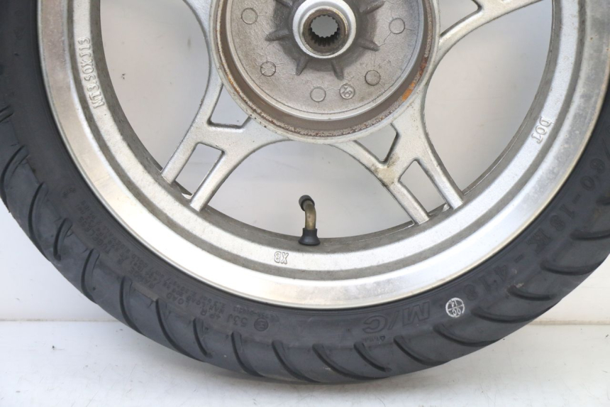 photo de OBRĘCZ TYLNA I OPONA LONGJIA SHARPY 125 (2020 - 2024) - Część sprawdzona