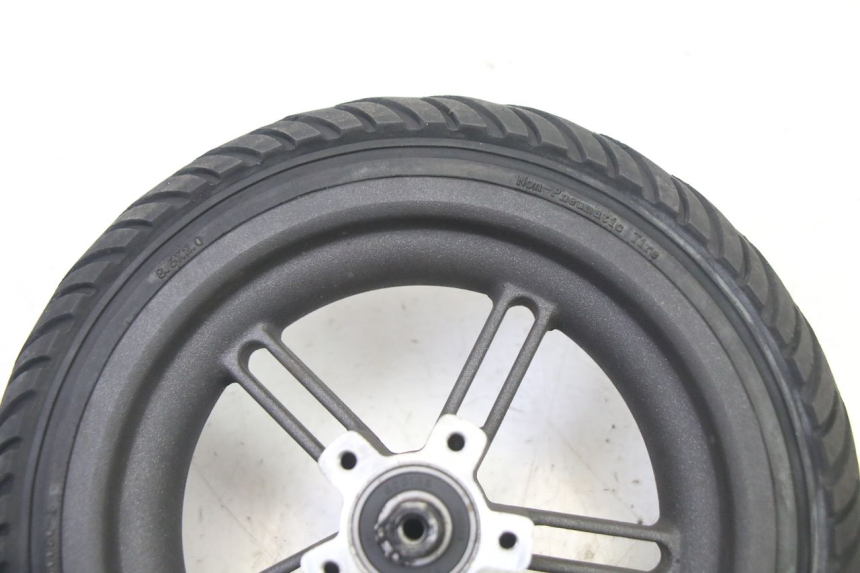 photo de OBRĘCZ TYLNA I OPONA XIAOMI MI PRO 2 1 - Szczegół części