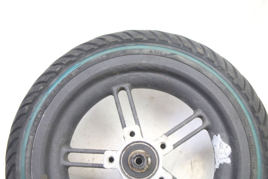 photo de OBRĘCZ TYLNA I OPONA XIAOMI MI PRO 2 1 - Szczegół części